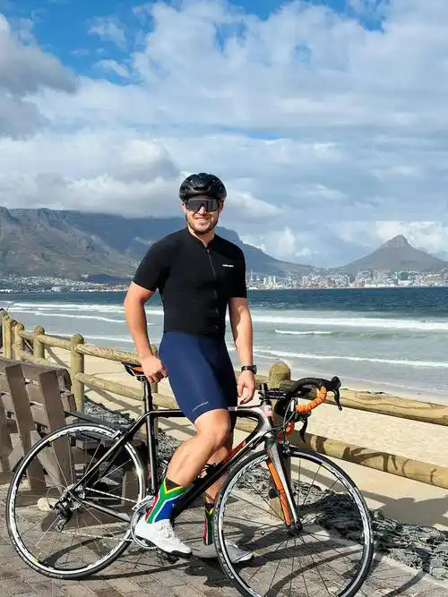 央视发布每日骑行一小时寿命延长一小时