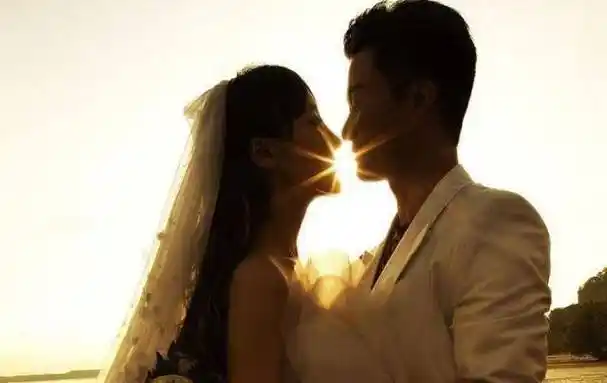 怪不得吴京同意谢楠留短发长发形象堪称惊艳实在是太美了吧老婆老公