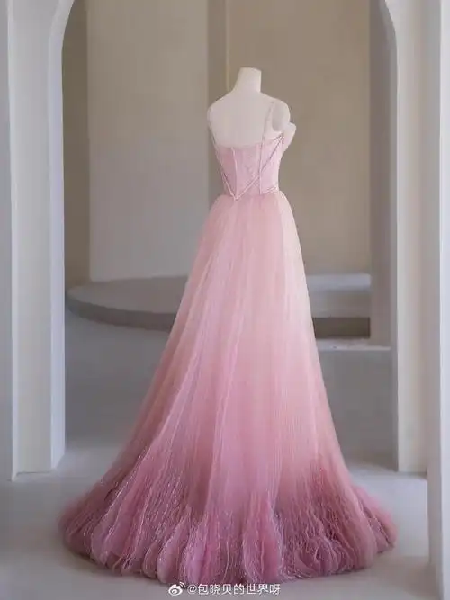 渐变轻甜粉纱裙  如果浪漫有名字  /shinemoda 2021秋冬  #婚纱礼