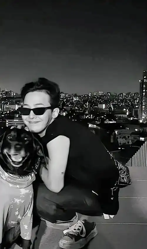 权志龙 莫名的落下眼泪 - 抖音