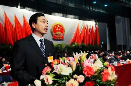 鹿邑县十三届人大五次会议闭幕 朱良才当选县长