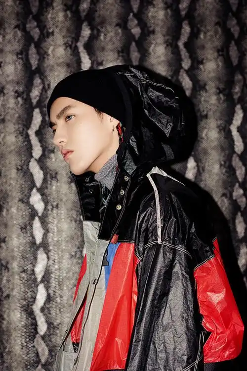 "音乐赤子"吴亦凡用歌声表达态度 《juice》宣誓年轻人腔调