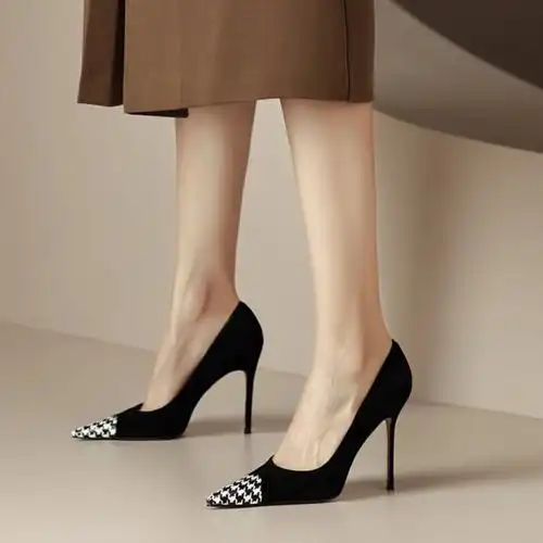 时尚经典千鸟格高跟鞋时尚又亮眼