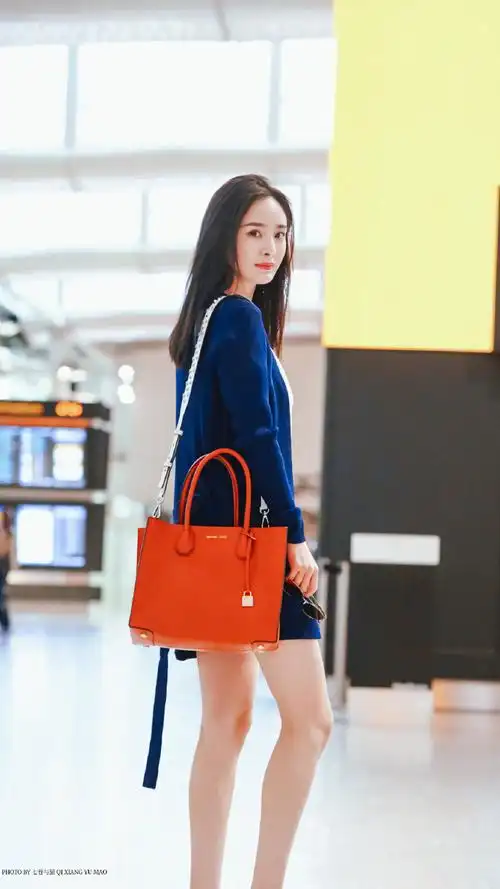 杨幂 | 纽约时装周-机场 01