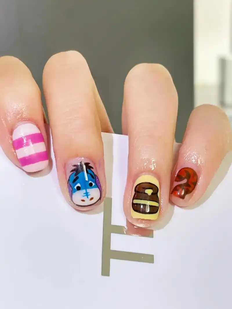 用了16色的美甲#卡通美甲款式 #小众美甲 #跳跳虎 #手绘 - 抖音
