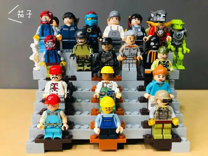 乐高类积木moc人仔合影留念