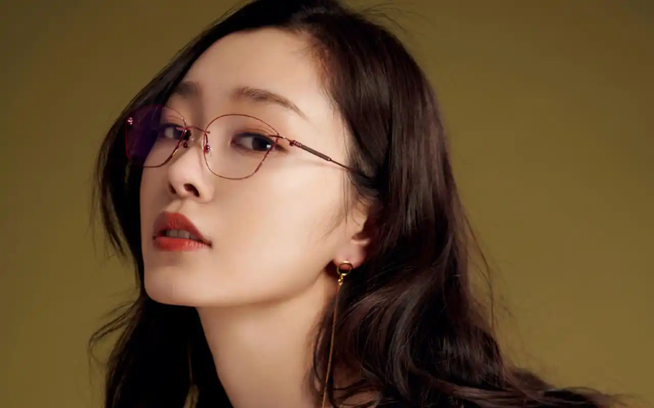 宋轶性感迷人写真桌面壁纸