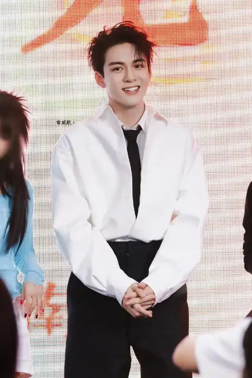 曾舜晞向粉丝反向应援##曾舜晞不如一见2023见面会