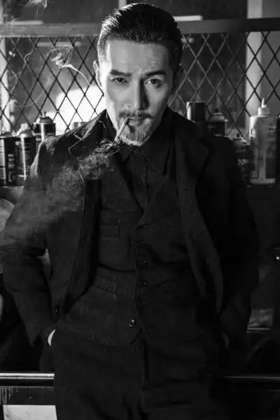 机车胡 皮衣胡四儿 李奇拍 最新帅图 雅痞 成熟大叔范儿 无水印 抽烟