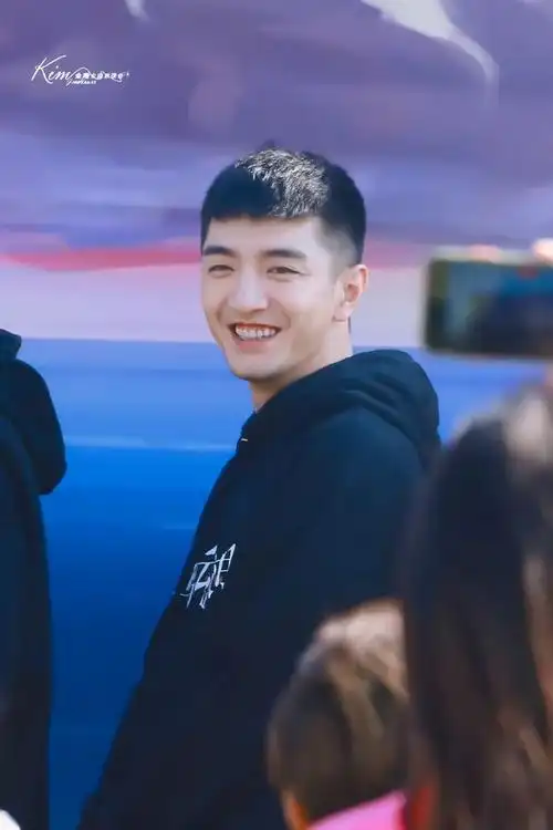 金瀚丨阳光帅气男神高清壁纸图片精选