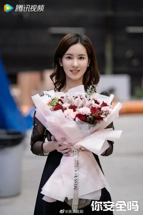 陈都灵_新浪新闻