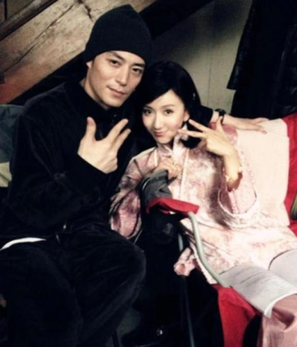 隐瞒了这么多年霍建华终于说出与娄艺潇关系难怪他一直不公开