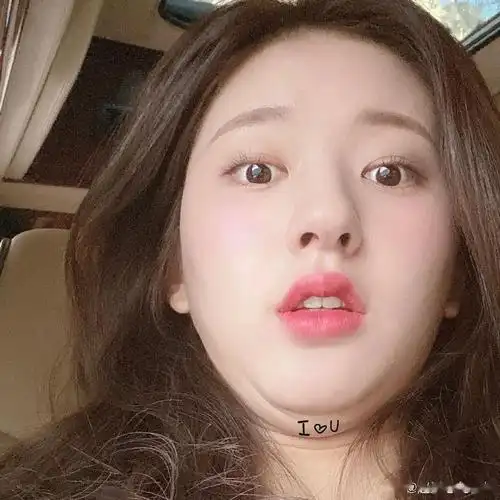 80斤不到的赵露思被说胖?圆脸女孩太难了!