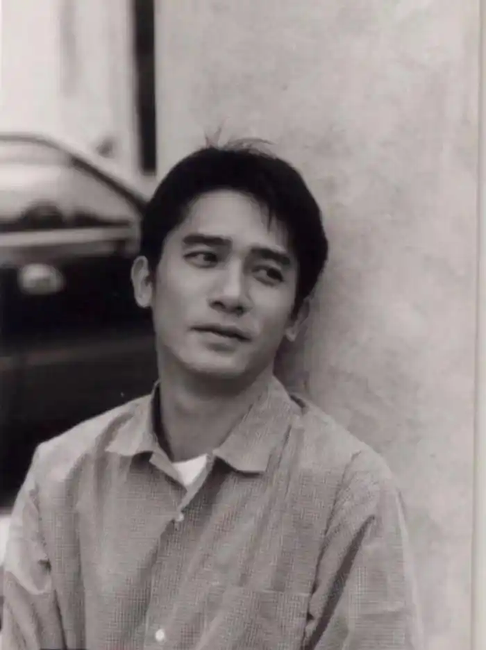 那个年代的帅哥之梁朝伟24张照片带你感受他的帅