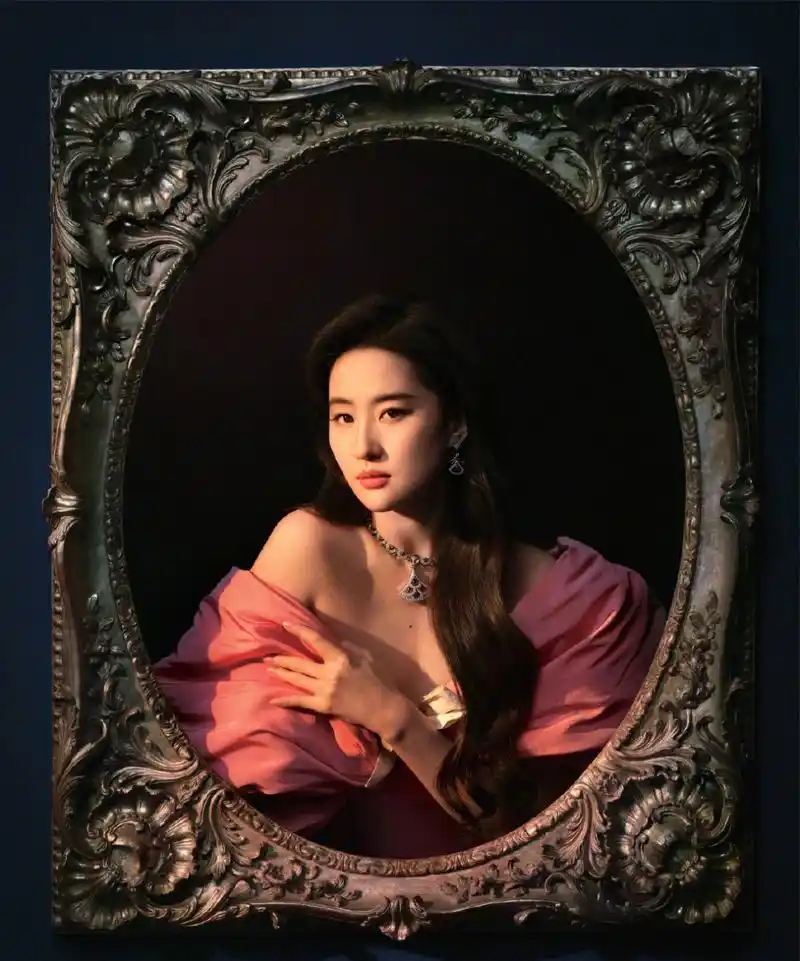 神仙姐姐#刘亦菲# 时尚cosmo六月刊封面大片,高贵冷艳的气质,端庄大气