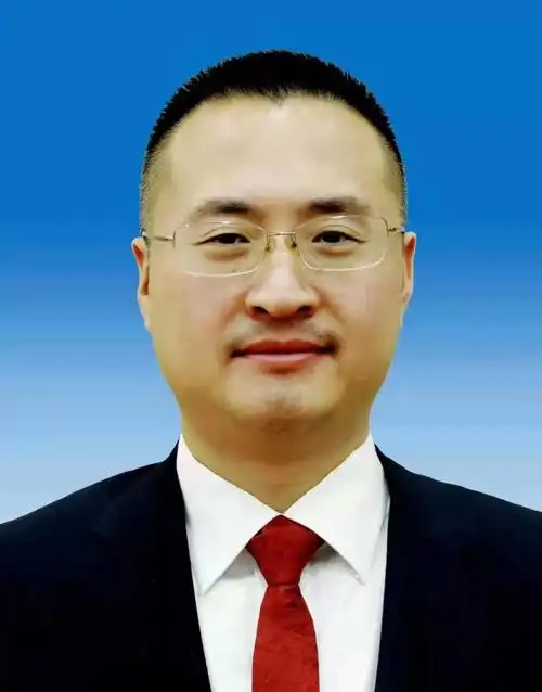 徐守冀,男,汉族,1977年10月生,研究生,工学硕士