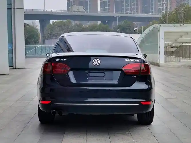 大众 速腾  2013款 1.4tsi 蓝驱版图片