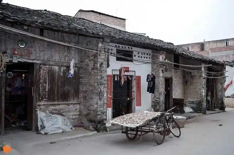 时代变迁一组旧照片带你回看10年前的寨圩街