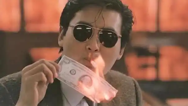 肥猫抽烟,渣良跳舞,袁泉回眸,那些无法超越的镜头,哪个最经典