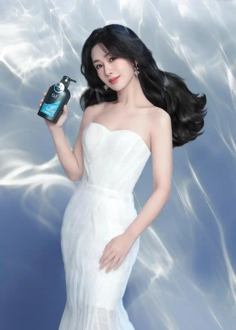 代言人杨紫美照来袭.#杨紫 #养元青品牌代言人杨紫 #养元青 - 抖音