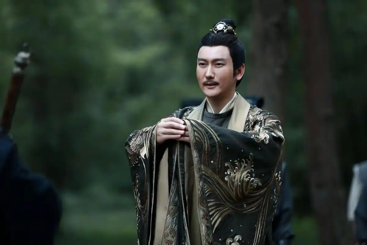 《山河令》中"赵敬"年轻时是校草?本以为吹牛,看到照片我信了