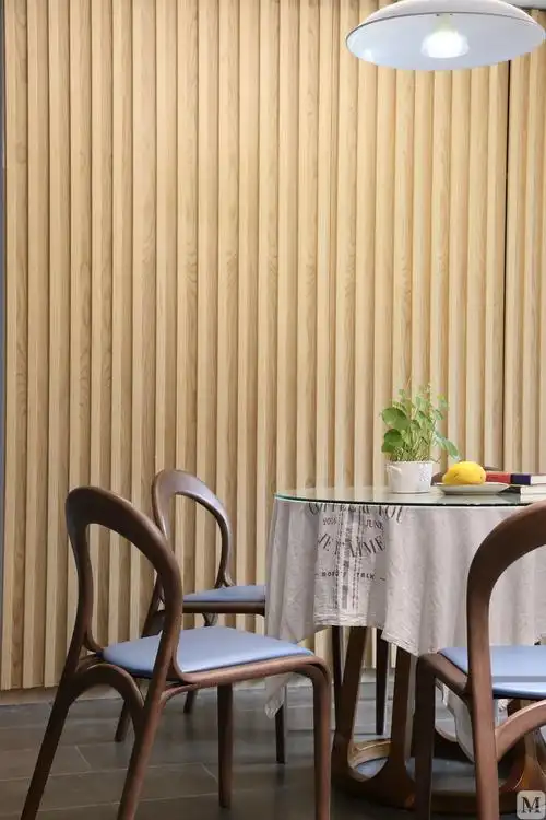 简约餐厅背景墙装修效果图