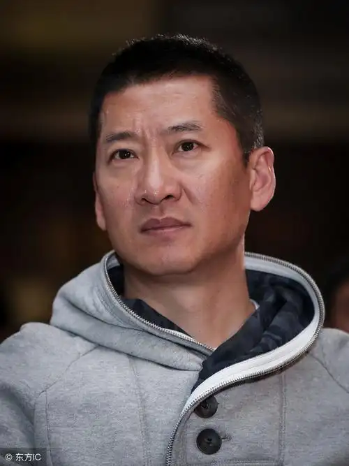 中国内地男演员周杰