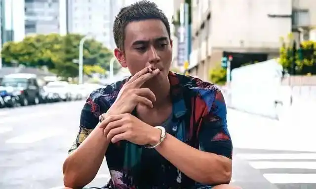 近年来,刘冠廷可谓相当忙碌,由他主演的影视作品一部又一部相继推出