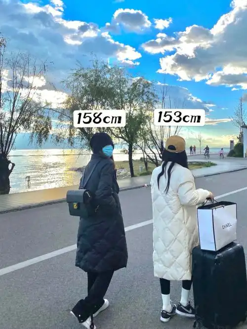 跟158就像这样吃大碗饭 :对,我和我闺蜜差了两三厘米就是这个身高差!