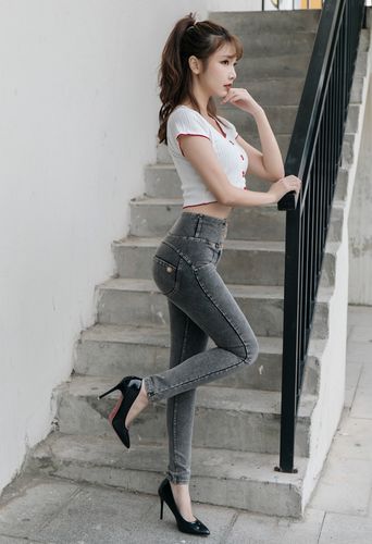 图美其高端轻奢高腰加绒加厚蜜桃提臀牛仔裤女春季保暖性感翘臀紧身