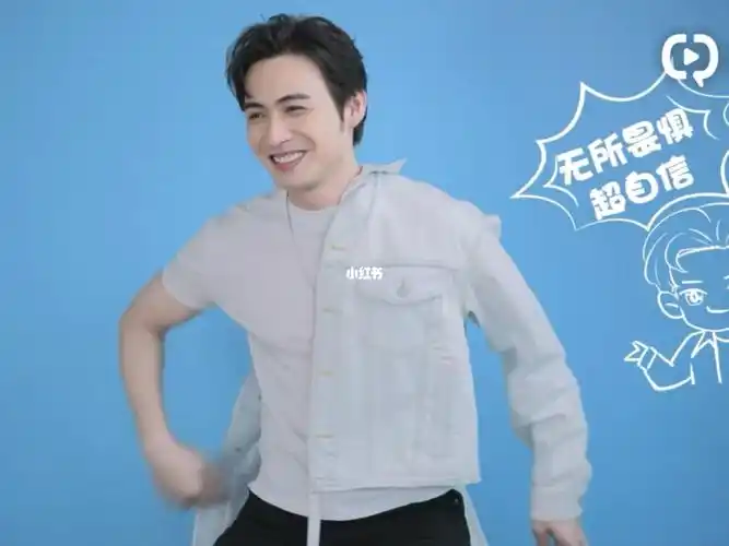 1999年张彬彬访问秀手臂肌肉