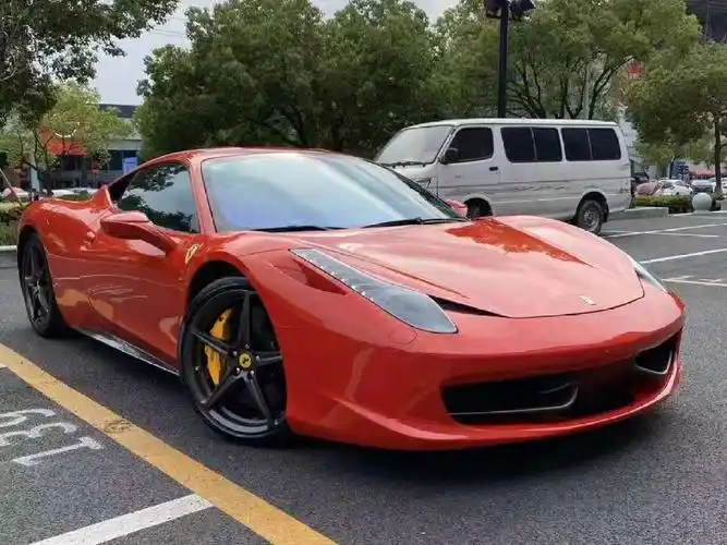 【烟台二手车】2016年1月_二手法拉利 gtc4lusso 2016款 6.