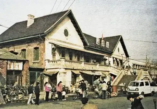 主题:上世纪80年代的上海照片