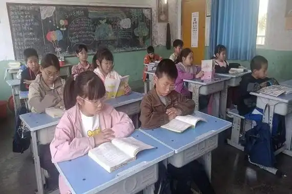 [卢店办刘家沟小学]开展"世界读书日"系列活动_学校时讯_dfedu