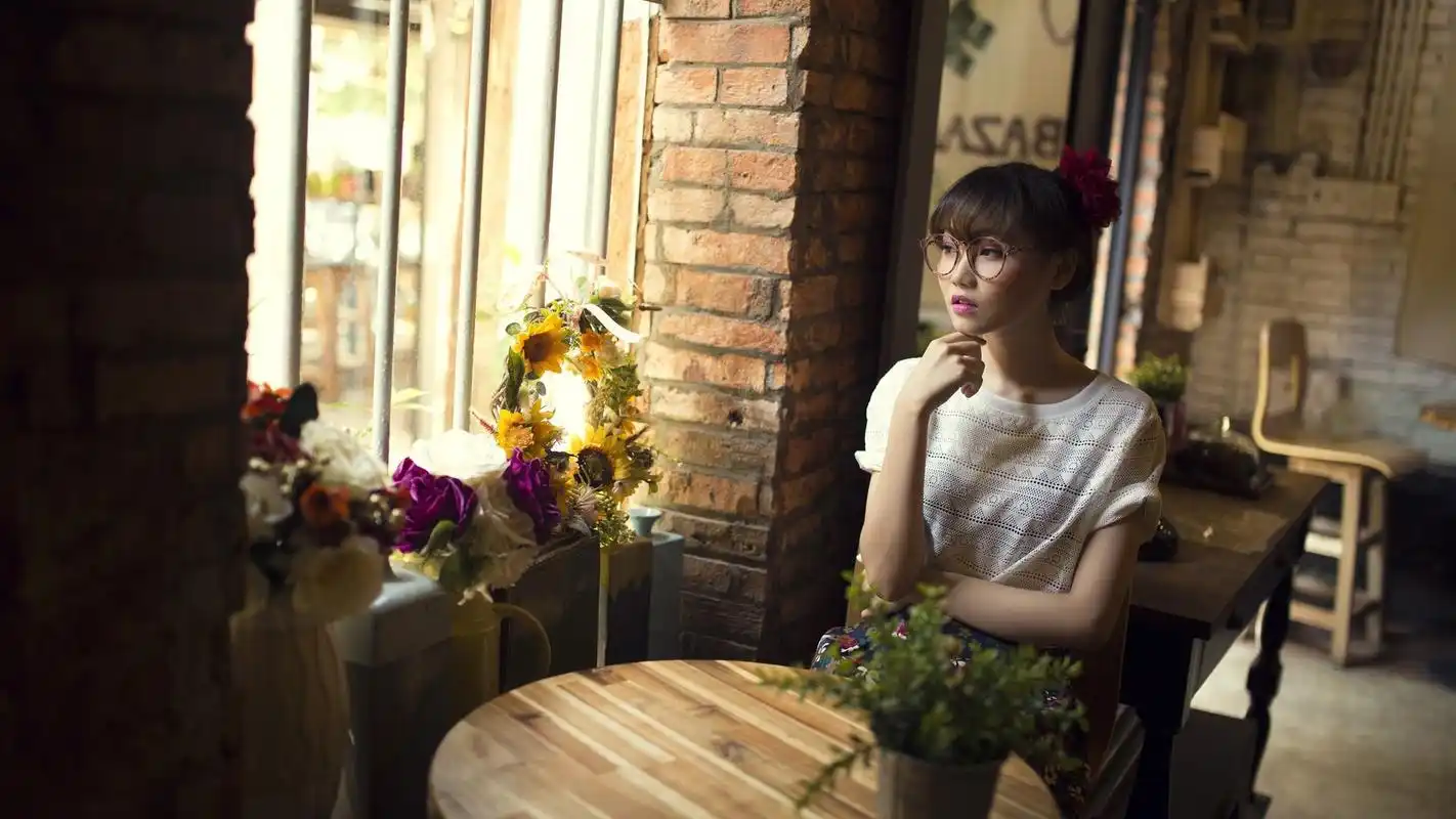 文艺美女壁纸封面图文艺 美女壁纸【325】壁纸于2020-06-16上传元气