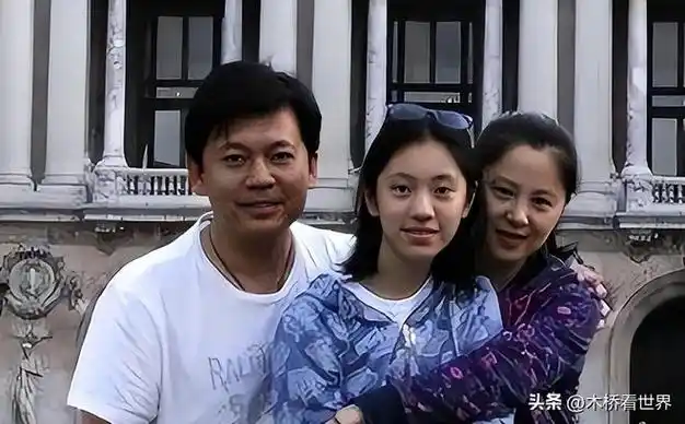 原来她就是老戏骨何政军妻子,难怪当年拒绝和巩俐牵手|倪大红|赵政委