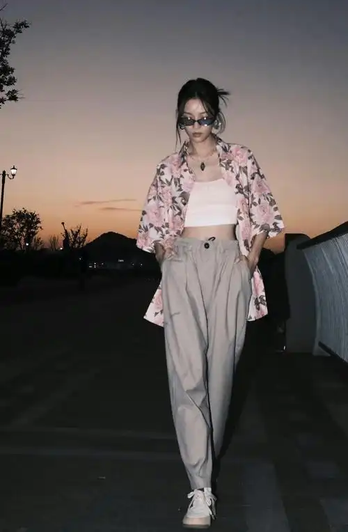 钟楚曦的时尚穿搭法则基础百搭又高级跟着学就对了