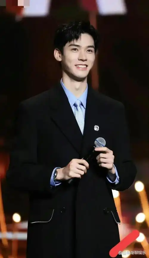 凭心而论内娱真正的顶级神颜邓为19胡歌15刘学义第8成毅第3