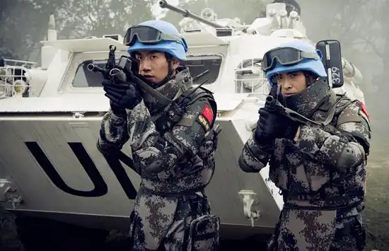 维和步兵营热播何达断腿失战友虐心升级