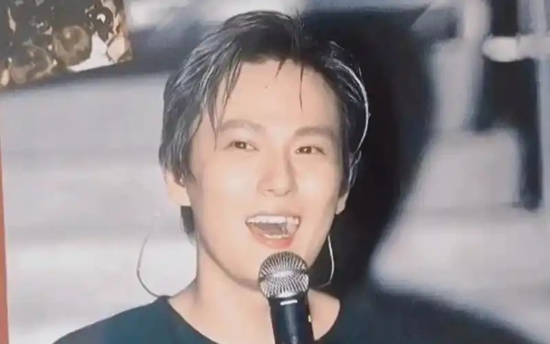 张信哲《爱如潮水》mv