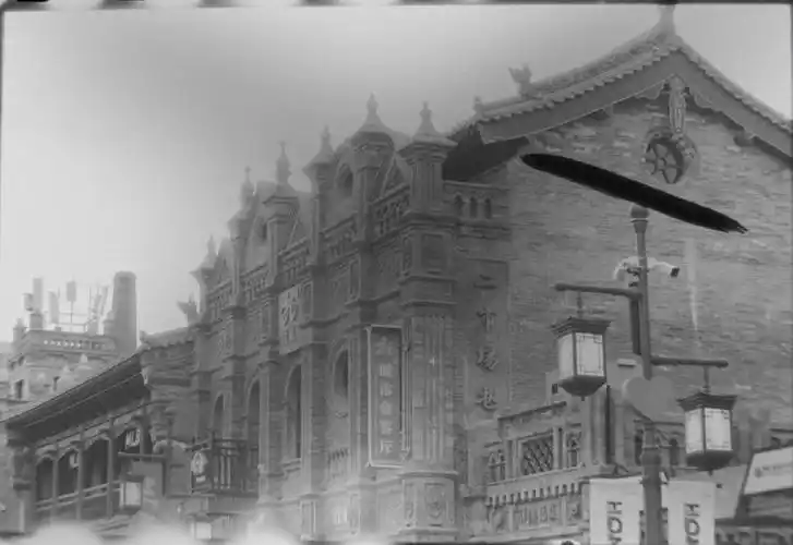 这怎么可能是2022年的照片