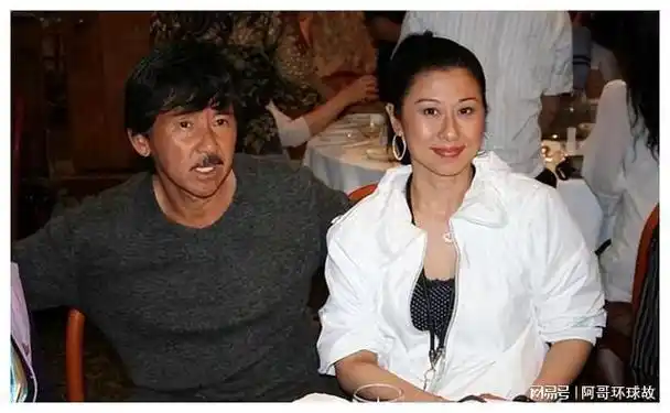 林子祥叶蒨文私下相处罕曝光街头边走边聊她说他听耐心又宠溺