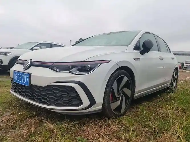 大众 2021款 高尔夫gti 2.0tsi 2021年7月 - 抖音