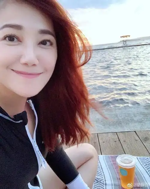 情歌天后梁静茹走出情伤,欢迎追求者!回忆往事称看到歌词就落泪