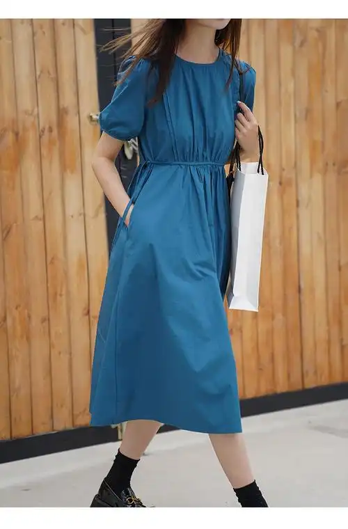 衣服姐妹们看一条裙子