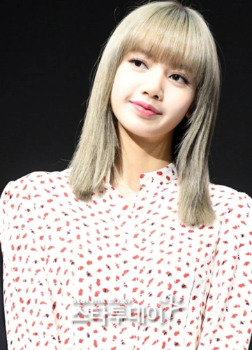 【官宣】blackpink lisa solo出道在即"准备mv拍摄"