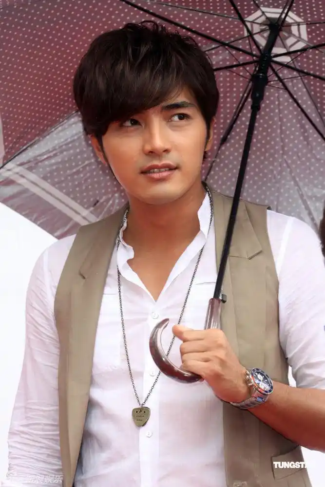 p>贺军翔(mike he),1983年12月28日出生于 a target="_blank" href="