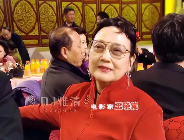 原创06年的春晚记忆于洋印质明同框庞学勤王苏娅聚首马季最后一次亮相