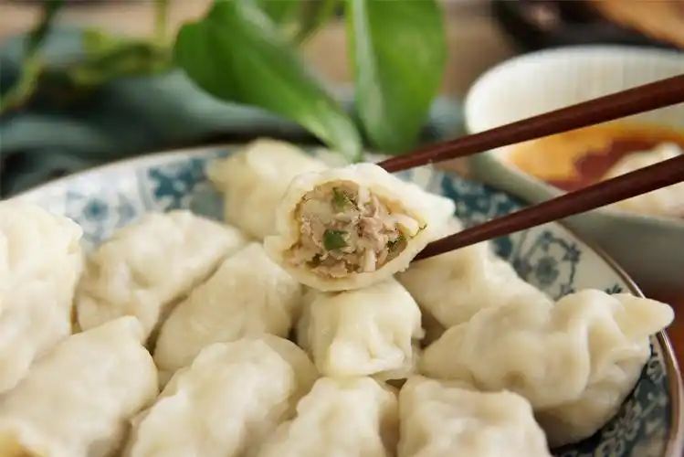 推荐菜品:【猪肉莲菜饺子】