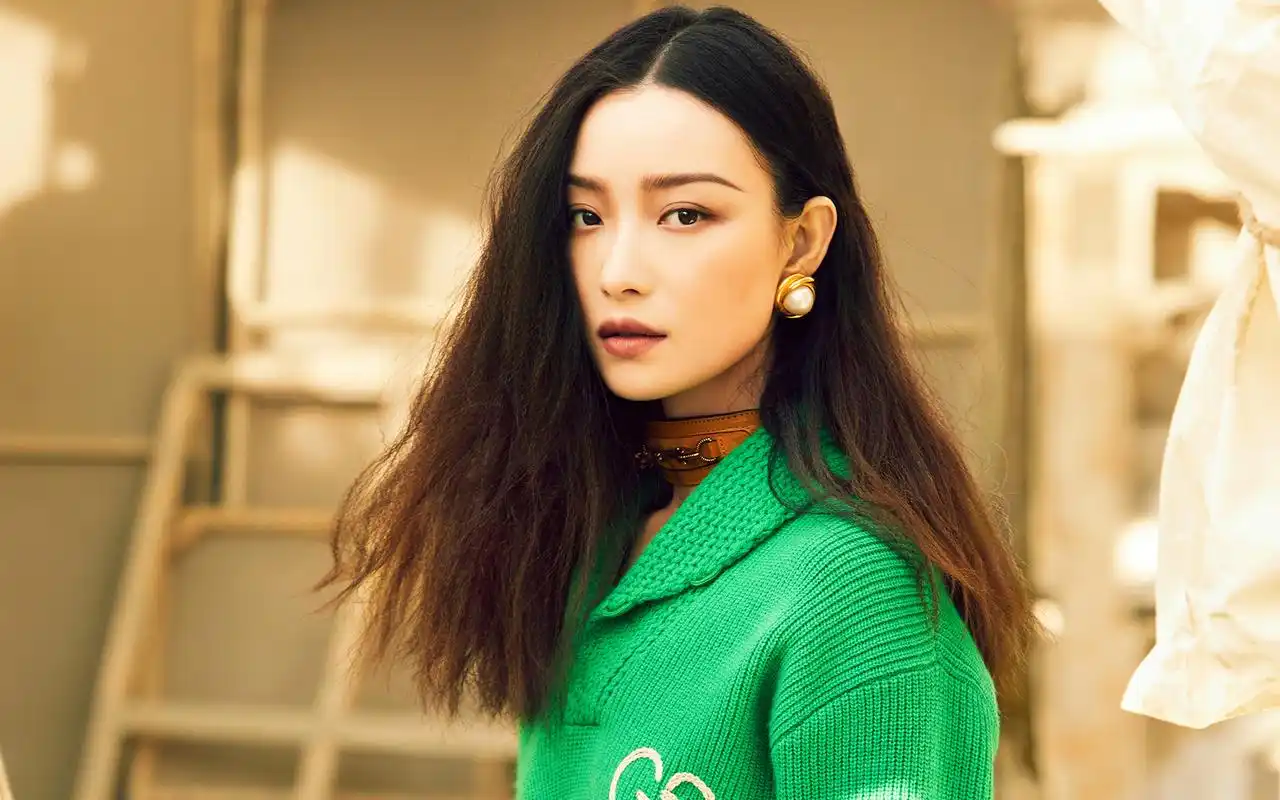 倪妮雕塑风大片高清桌面壁纸